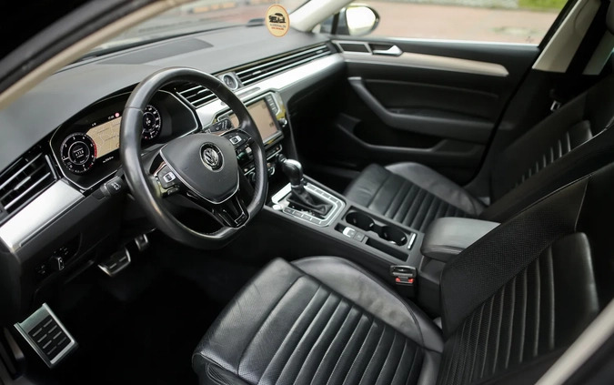 Volkswagen Passat cena 79900 przebieg: 221700, rok produkcji 2016 z Kłodawa małe 781